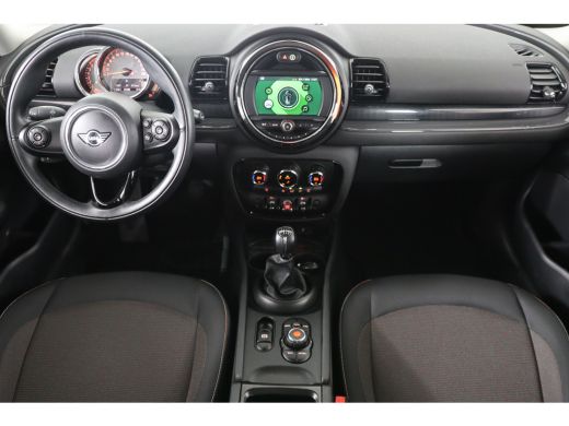 Mini Clubman 1.5 DAB+ | Lichtmetaal | Climate control |  Parkeersensoren | ActivLease financial lease