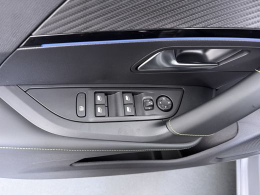 Peugeot 2008 GT | Active Safety Brake met camera en radar (automatisch noodremsysteem) met Distance Alert (waa... ActivLease financial lease