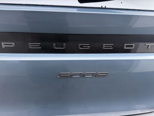 Peugeot 5008 GT | Adaptieve cruise control met Stop&Go functie | LED 3D-achterlichten | On-board charger 7,4kW ActivLease financial lease