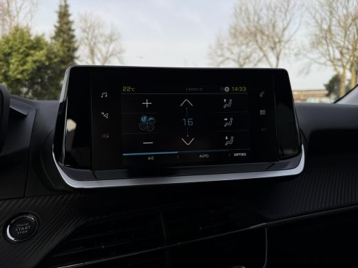 Peugeot e-208 Aut. EV Allure Pack | SoH 87% | Navi | PDC | Apple Carplay | ActivLease financial lease