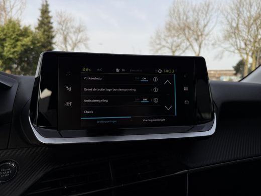 Peugeot e-208 Aut. EV Allure Pack | SoH 87% | Navi | PDC | Apple Carplay | ActivLease financial lease