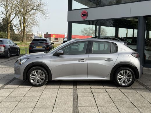 Peugeot e-208 Aut. EV Allure Pack | SoH 87% | Navi | PDC | Apple Carplay | ActivLease financial lease