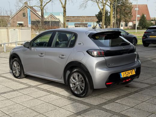 Peugeot e-208 Aut. EV Allure Pack | SoH 87% | Navi | PDC | Apple Carplay | ActivLease financial lease