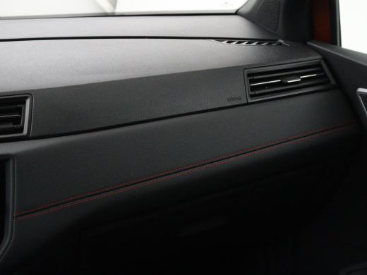 Seat Arona 1.5 TSI EVO FR Intens | Stoelverwarming | Leder/Alcantara | Full LED | Adaptive cruise | Camera |... ActivLease financial lease