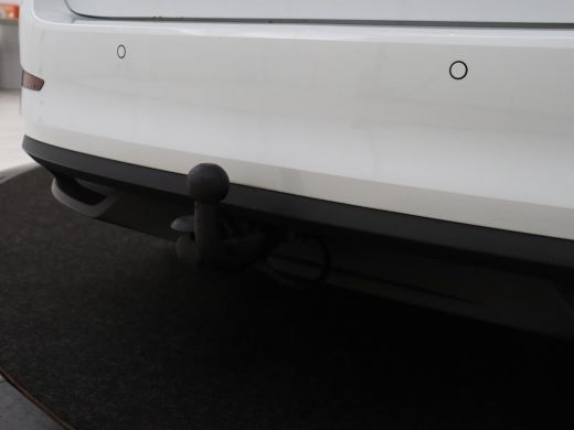 Skoda Scala 1.0 TSI Sport | Automaat | Trekhaak | Carplay | 17'' | Sportstoelen | Full LED | Parkeerhulp | Cl... ActivLease financial lease