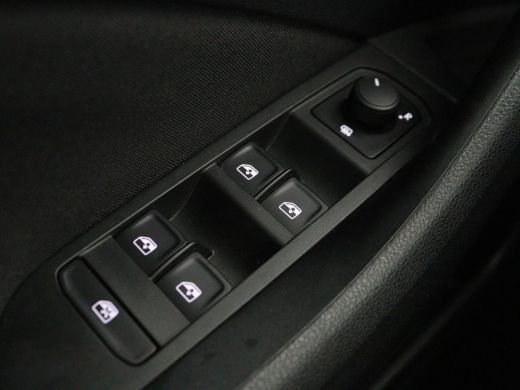 Skoda Scala 1.0 TSI Sport | Automaat | Trekhaak | Carplay | 17'' | Sportstoelen | Full LED | Parkeerhulp | Cl... ActivLease financial lease