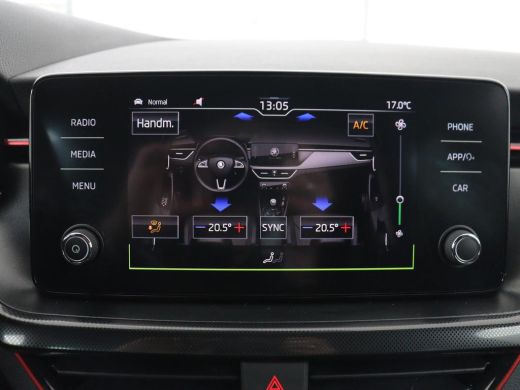 Skoda Scala 1.0 TSI Sport | Automaat | Trekhaak | Carplay | 17'' | Sportstoelen | Full LED | Parkeerhulp | Cl... ActivLease financial lease