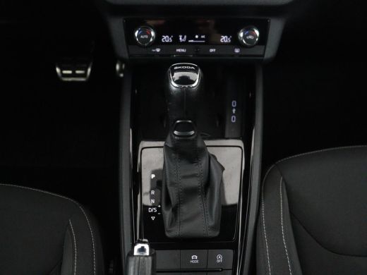 Skoda Scala 1.0 TSI Sport | Automaat | Trekhaak | Carplay | 17'' | Sportstoelen | Full LED | Parkeerhulp | Cl... ActivLease financial lease