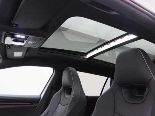 Skoda Superb 1.5 TSi 204 Pk PHEV Sportline Business | Panoramadak | Leder |  Trekhaak | Canton Audio | Stoel M... ActivLease financial lease