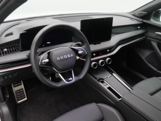 Skoda Superb 1.5 TSi 204 Pk PHEV Sportline Business | Panoramadak | Leder |  Trekhaak | Canton Audio | Stoel M... ActivLease financial lease