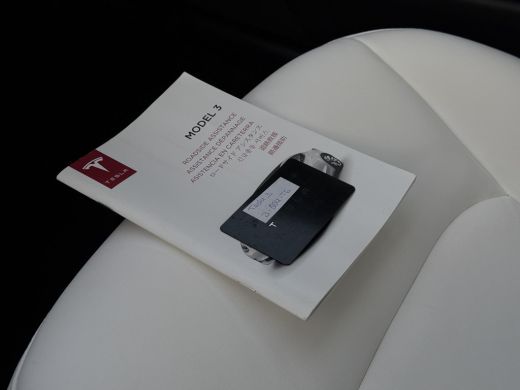 Tesla Model 3 Aut. Long Range Dual Motor AWD | Autopilot | Panorama | Wit Leder | ActivLease financial lease