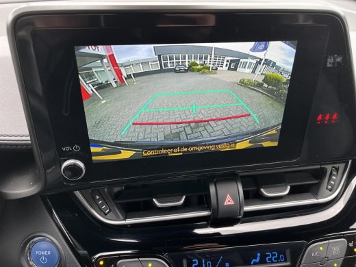 Toyota C-HR 1.8 Hybrid Style | Carplay | Parkeersensoren | Dode hoek waarschuwing | Navigatie | 18 inch LM-ve... ActivLease financial lease