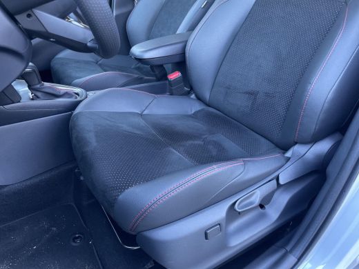 Toyota Yaris Cross 1.5 Hybrid 130 GR SPORT | Carplay | Achteruitrijcamera | Stoelverwarming | ActivLease financial lease