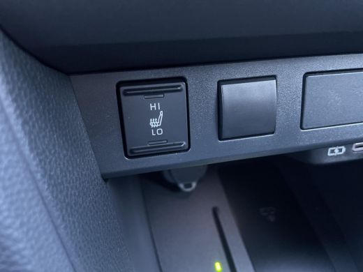 Toyota Yaris Cross 1.5 Hybrid 130 GR SPORT | Carplay | Achteruitrijcamera | Stoelverwarming | ActivLease financial lease