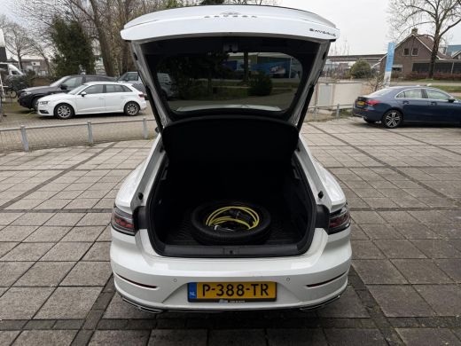 Volkswagen Arteon Aut. 1.4 TSI eHybrid R-Line Business+ | R Stoelen | Camera | DCC | ACC | Memory | ActivLease financial lease