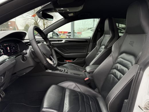 Volkswagen Arteon Aut. 1.4 TSI eHybrid R-Line Business+ | R Stoelen | Camera | DCC | ACC | Memory | ActivLease financial lease