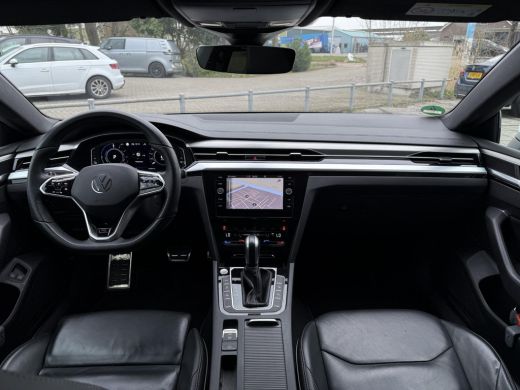 Volkswagen Arteon Aut. 1.4 TSI eHybrid R-Line Business+ | R Stoelen | Camera | DCC | ACC | Memory | ActivLease financial lease