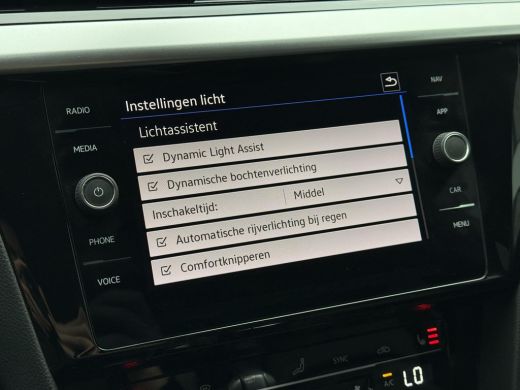 Volkswagen Arteon Aut. 1.4 TSI eHybrid R-Line Business+ | R Stoelen | Camera | DCC | ACC | Memory | ActivLease financial lease