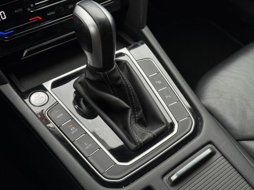 Volkswagen Arteon Aut. 1.4 TSI eHybrid R-Line Business+ | R Stoelen | Camera | DCC | ACC | Memory | ActivLease financial lease