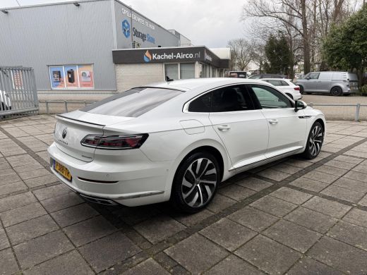 Volkswagen Arteon Aut. 1.4 TSI eHybrid R-Line Business+ | R Stoelen | Camera | DCC | ACC | Memory | ActivLease financial lease