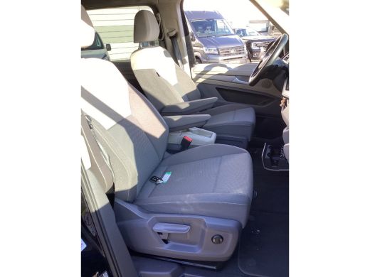 Volkswagen Multivan 1.4 eHybrid L2H1 Life Business | Trekhaak | Easy openpakket | 18 inch LMV |  Navigatie | Cruise c... ActivLease financial lease