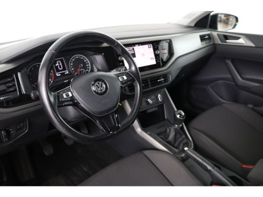 Volkswagen Polo 1.0 TSI Comfortline | Apple Carplay & Android Auto | Adaptive Cruise | Navigatie | Airco ActivLease financial lease