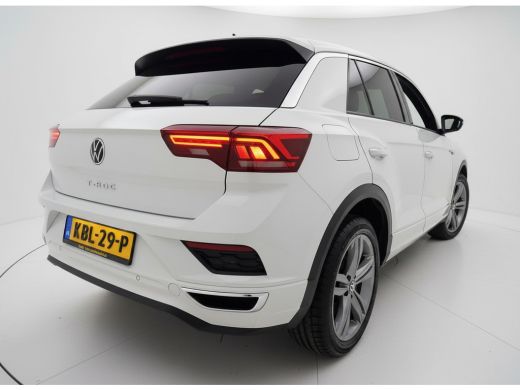 Volkswagen T-Roc 1.5 TSI 150PK DSG R SPORT VIRTUAL/NAVI/CAMERA/VELOURS ActivLease financial lease