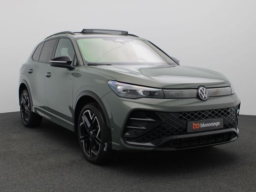 Volkswagen Tiguan 1.5 eHybrid R-Line Edition 272PK DSG SOH 100%, Pano-Schuifdak, Trekhaak, Black Style, 20" LM Velg... ActivLease financial lease