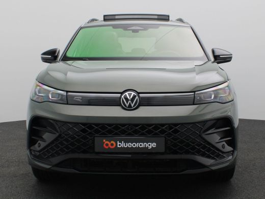 Volkswagen Tiguan 1.5 eHybrid R-Line Edition 272PK DSG SOH 100%, Pano-Schuifdak, Trekhaak, Black Style, 20" LM Velg... ActivLease financial lease