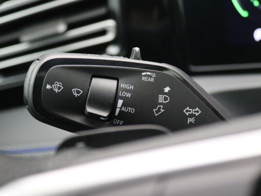 Volkswagen Tiguan 1.5 eHybrid R-Line Edition 272PK DSG SOH 100%, Pano-Schuifdak, Trekhaak, Black Style, 20" LM Velg... ActivLease financial lease