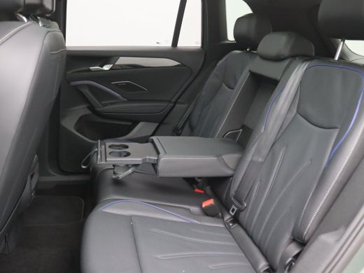 Volkswagen Tiguan 1.5 eHybrid R-Line Edition 272PK DSG SOH 100%, Pano-Schuifdak, Trekhaak, Black Style, 20" LM Velg... ActivLease financial lease