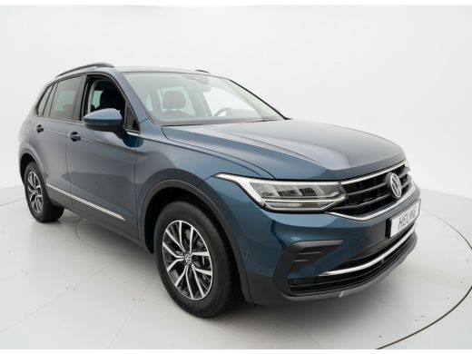 Volkswagen Tiguan E-HYBRID 245PK DSG LIFE TREKHAAK/NAVI/STUURVERW. ActivLease financial lease