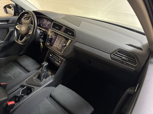 Volkswagen Tiguan E-HYBRID 245PK DSG LIFE TREKHAAK/NAVI/STUURVERW. ActivLease financial lease