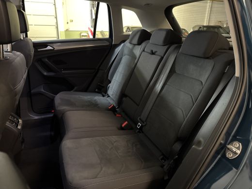 Volkswagen Tiguan E-HYBRID 245PK DSG LIFE TREKHAAK/NAVI/STUURVERW. ActivLease financial lease