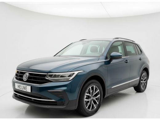 Volkswagen Tiguan E-HYBRID 245PK DSG LIFE TREKHAAK/NAVI/STUURVERW. ActivLease financial lease
