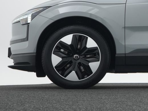 Volvo  EX30 Single Plus 51 kWh | Achteruitrijcamera | Cruise control adaptief met Stop&Go en stuurhulp | Dode... ActivLease financial lease