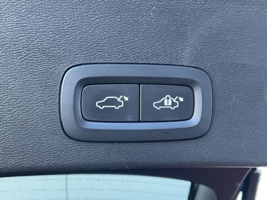 Volvo  XC40 1.5 T5 PHEV Pro Pano.dak Leer Trekhaak Carplay stoel/Stuurverw. Recharge ActivLease financial lease