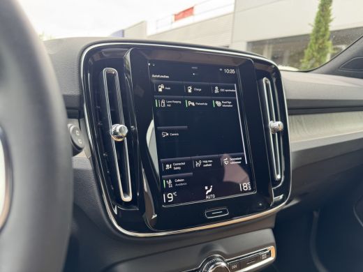Volvo  XC40 T4 Inscription | Parkeercamera | Keyless entry | Standkachel | ActivLease financial lease