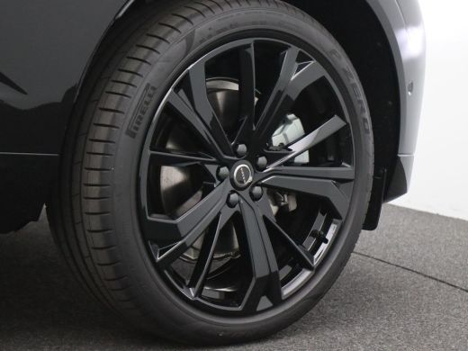 Volvo  XC60 2.0 T6 Plug-in hybrid AWD Plus Black Edition Leder, Pano-Schuifdak, Trekhaak, 21" LM Velgen, 360g... ActivLease financial lease