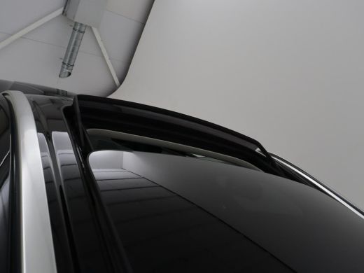 Volvo  XC60 2.0 T8 Twin Engine AWD Inscription | Panoramadak | Leder | 360 Camera | Adaptive cruise | Stoelve... ActivLease financial lease