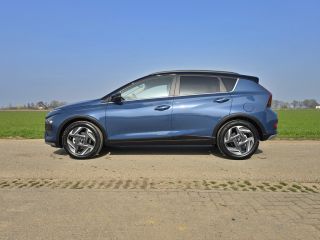 Hyundai Bayon 1.0 T-GDI Premium Sky - 100 Pk - AUTOMAAT - ParkeerCamera - Stoelverwarming - Stuurverwarming