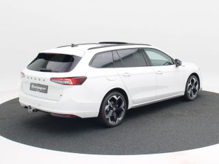 Skoda Superb 1.5 TSi 204 Pk PHEV Sportline Business | Panoramadak | Leder |  Trekhaak | Canton Audio | Stoel M...