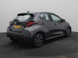 Toyota Yaris 1.5 Hybrid Dynamic | Achterbank in delen neerklapbaar | Achteruitrijcamera | Airco (automatisch)