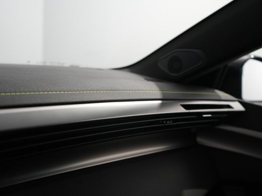 Peugeot 308 GT | Bekleding Alcantara/kunstleder | Driver Sport Pack | Elektrische parkeerrem ActivLease financial lease