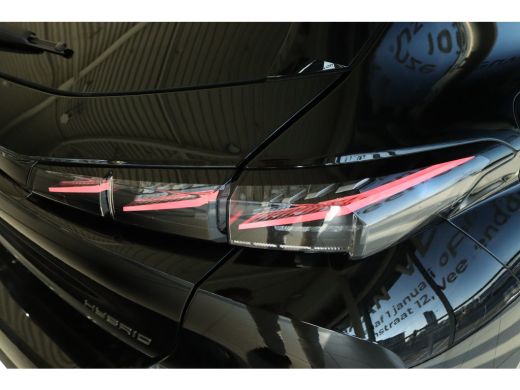 Peugeot 308 GT | Driver Sport Pack | Elektrische parkeerrem | Extra getinte achterste zijruiten en achterruit ActivLease financial lease