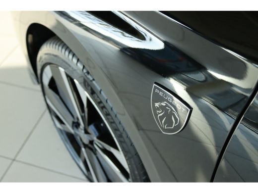 Peugeot 308 GT | Driver Sport Pack | Elektrische parkeerrem | Extra getinte achterste zijruiten en achterruit ActivLease financial lease
