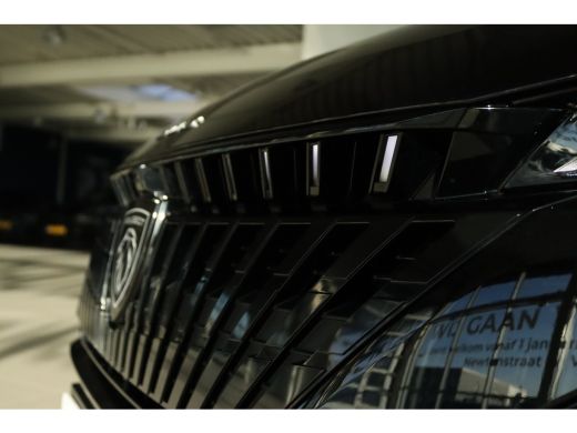 Peugeot 308 GT | Driver Sport Pack | Elektrische parkeerrem | Extra getinte achterste zijruiten en achterruit ActivLease financial lease