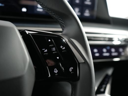 Peugeot e-3008 Allure | Elektrische parkeerrem | Extra getinte achterste zijruiten en achterruit ActivLease financial lease