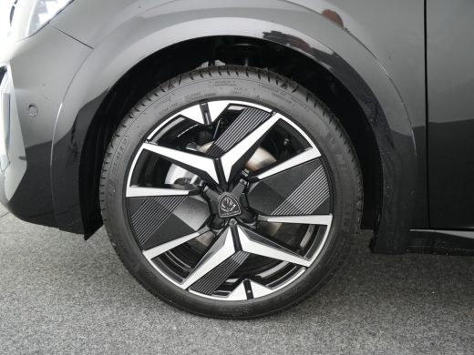 Peugeot 208 GT | Adaptieve cruise control met Stop&Go functie | Armsteunen op de voorportieren bekleed met ku... ActivLease financial lease