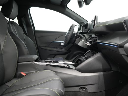 Peugeot 208 GT | Adaptieve cruise control met Stop&Go functie | Armsteunen op de voorportieren bekleed met ku... ActivLease financial lease